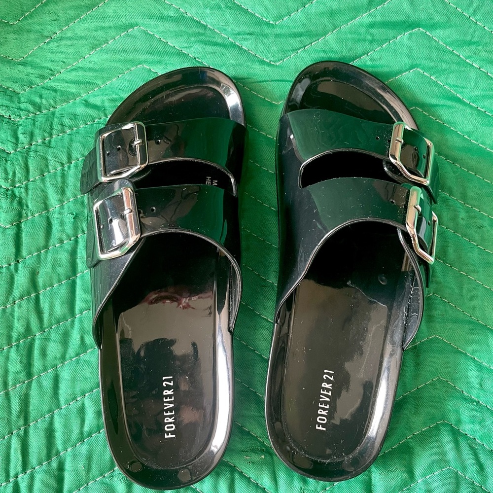 Forever 21 black plastic buckle slide sandals - Picture 3 of 5